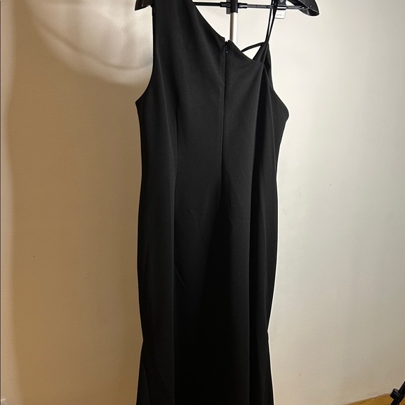 DKNY Elegant Black Asymmetrical Dress - Picture 8 of 15